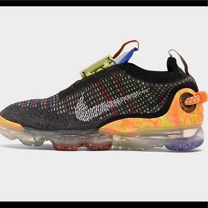 Nike Women’s 2020 Air Vapormax! New!
